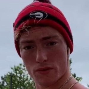 Lee Troutman, 24 (TikTok明星)