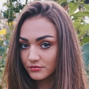 Leila Bauer image 4