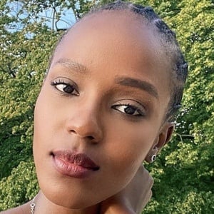 Leila Nda, 35 (模特)