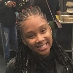 Leileistar, 19 (Instagram Star)