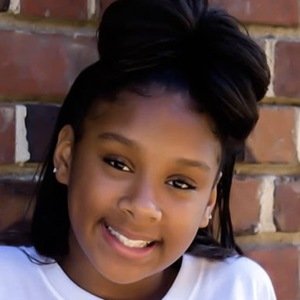 Leileistar, 19 (Instagram明星)