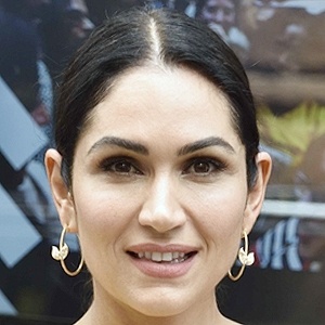 Lela Loren, 45 (电视女演员)