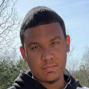 Lennie Simo, 26 (TikTok Star)