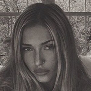 Lennon Stella image 5