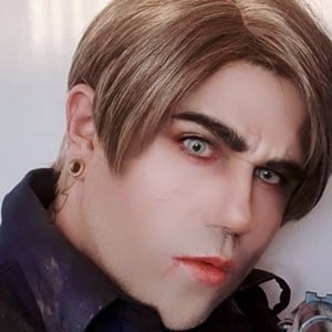 Leon Martins, 42 (YouTube Star)