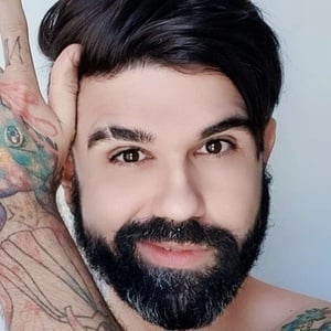 Leon Martins, 42 (YouTube Star)