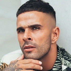 Leon Scott image 2
