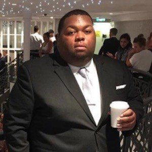 Leonard Ouzts, 32 (Comédien)