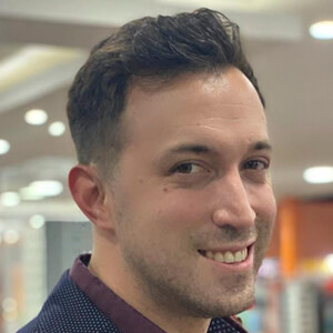 Leonel Fransezze, 39 (TV Show Host)