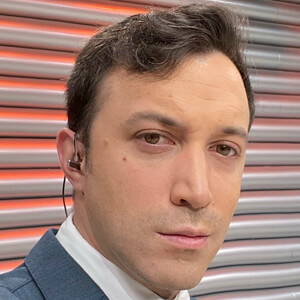 Leonel Fransezze, 39 (Presentadore de Programas de TV)