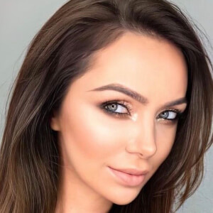 Lera Kondra, 40 (TV Show Host)