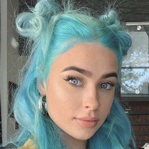 Leslie Hannah Belle, 28 (Instagram Star)