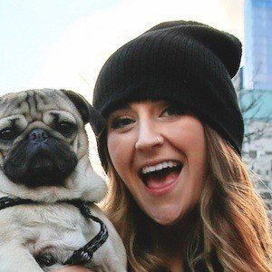 Leslie Mosier, 33 (Graphic Designer)