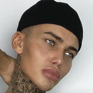 Birth Charts of Celebrities born on 8月27日