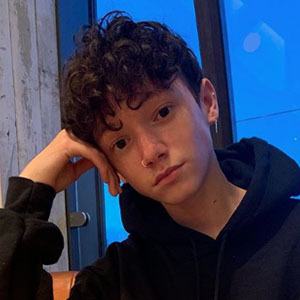 Lewis Blissett, 21 (Pop Singer)