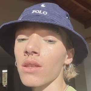 Lewis Blissett, 21 (Pop Singer)
