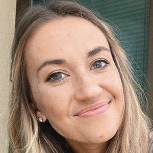 Lexi Hayden, 32 (流行歌手)