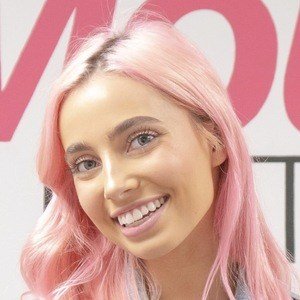Lexi Hensler, 27 (模特)