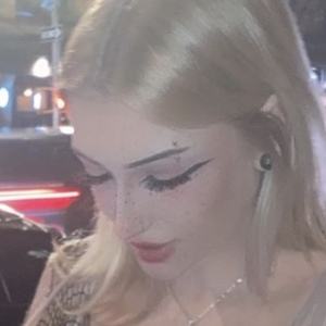 Lexi Hentschel, 22 (TikTok Star)