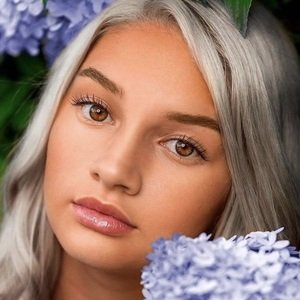 Lexi Schwab, 19 (TikTok明星)