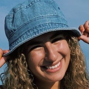 Lexis Trechak, 24 (TikTok明星)