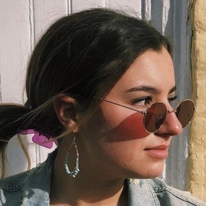 Lexis Trechak, 24 (TikTok明星)