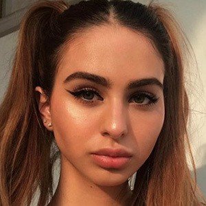 Lianna Perdis, 25 (Model)