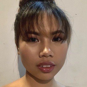 Lie Reposposa, 22 (Reality Star)