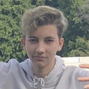 Lil Blurry, 20 (說唱歌手)