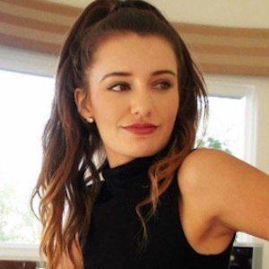 Lil Emily, 31 (Instagram Star)