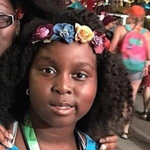 Lil Sis, 17 (YouTube Star)