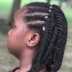 Lil Sis, 17 (YouTube Star)