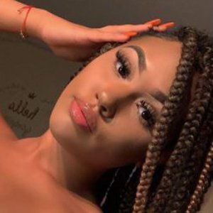 Lil YaYa, 24 (Estrella de Instagram)