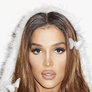 Lilah Gibney, 27 (Instagram Star)