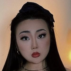 Lili Han, 30 (TikTok Star)