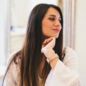 Lili Mitrovic, 35 (博主)