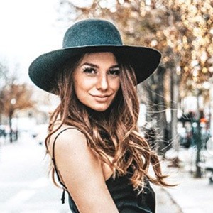 Lili Mitrovic, 36 (Blogger)