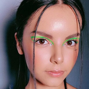 Lili Sixx, 25 (TikTok Star)