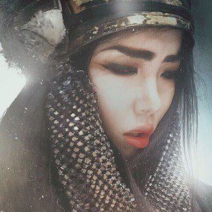 Lillian Liu image 7