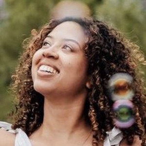 Lillie Holzworth, 26 (TikTok明星)