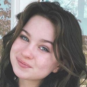 Lily Clem image 3