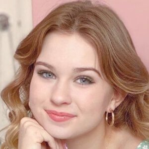 Lily Clem image 7