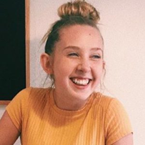 Lily Varney image 4