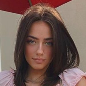 Lily Weber image 3