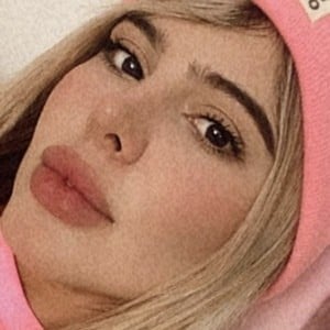 Lina Arroyave, 30 (模特)