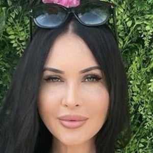 Lina Valentina image 4