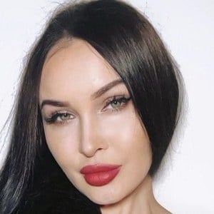 Lina Valentina image 7