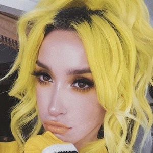 LinaBugz, 33 (Звезда Инстаграма)