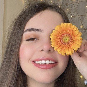 Linda Halab, 25 (Estrella de YouTube)