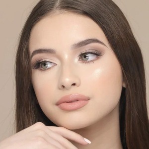 Lindcey Beauty image 8